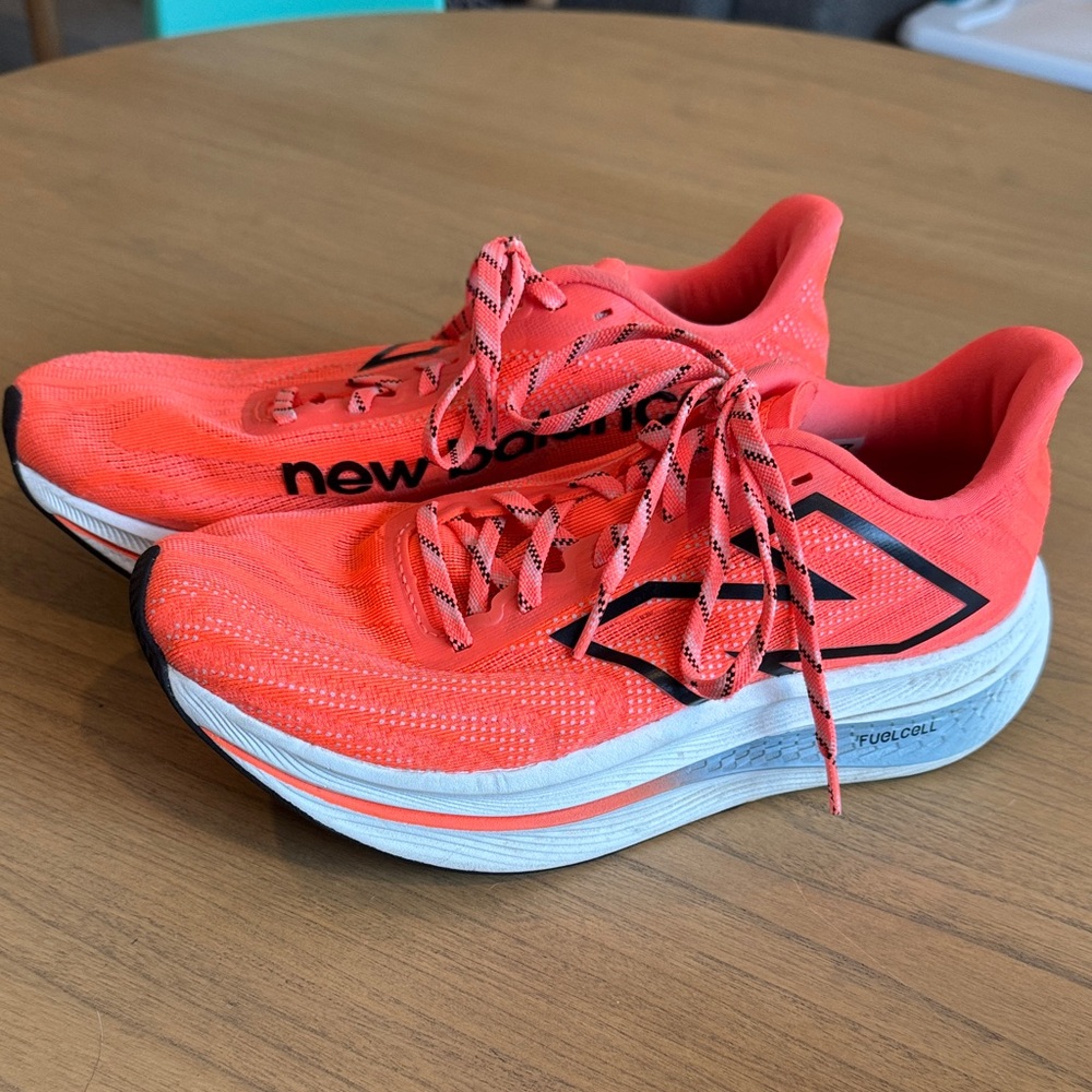 New Balance FuelCell SuperComp Trainer v2 running shoes